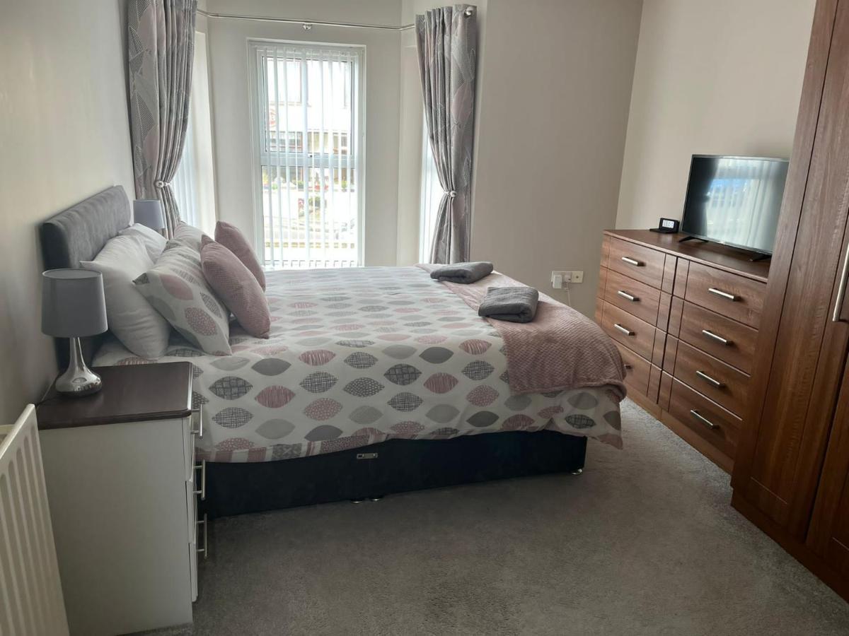 Atlantic Port Retreat Apartment Портстюърт Екстериор снимка